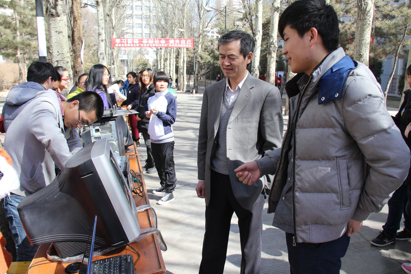 校领导实地检查